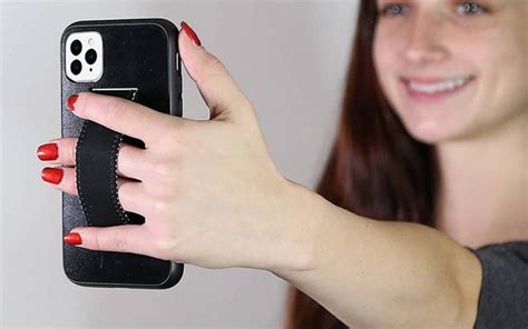 [Extra C Grip to hold your mobile] .